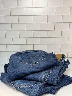 BUNDLE OF 3 AE Men’s Slim Straight 33x32 Jeans